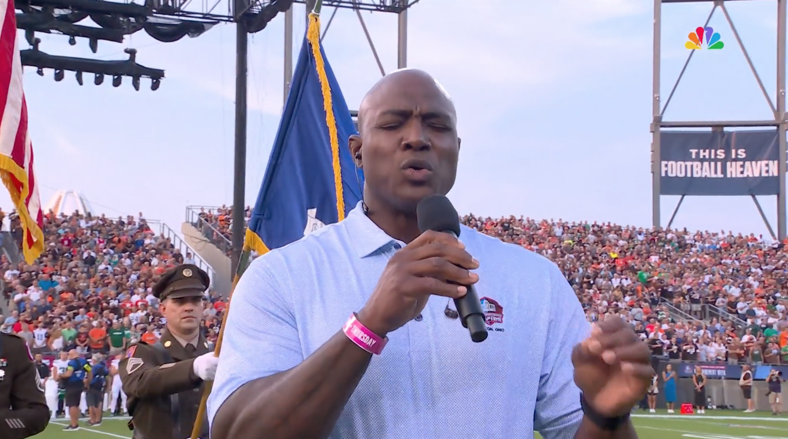 DeMarcus Ware sings the national anthem